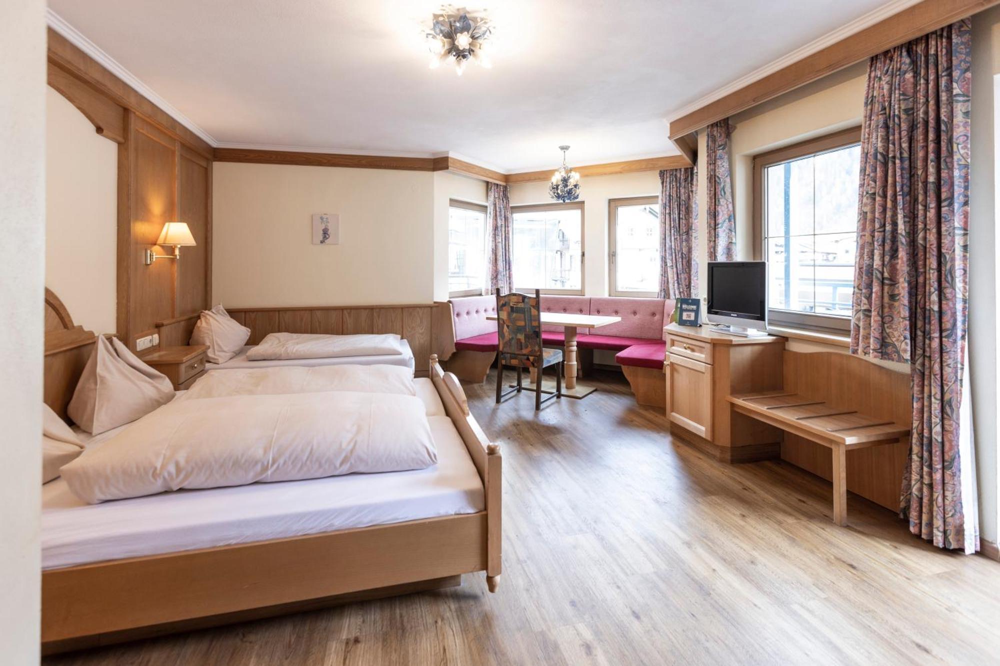 Heart Hotel Nordstern Mayrhofen Luaran gambar