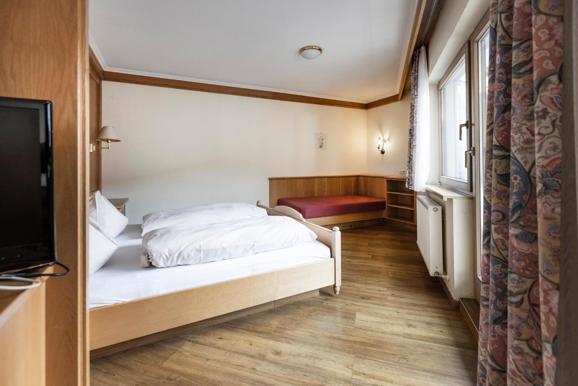 Heart Hotel Nordstern Mayrhofen Luaran gambar